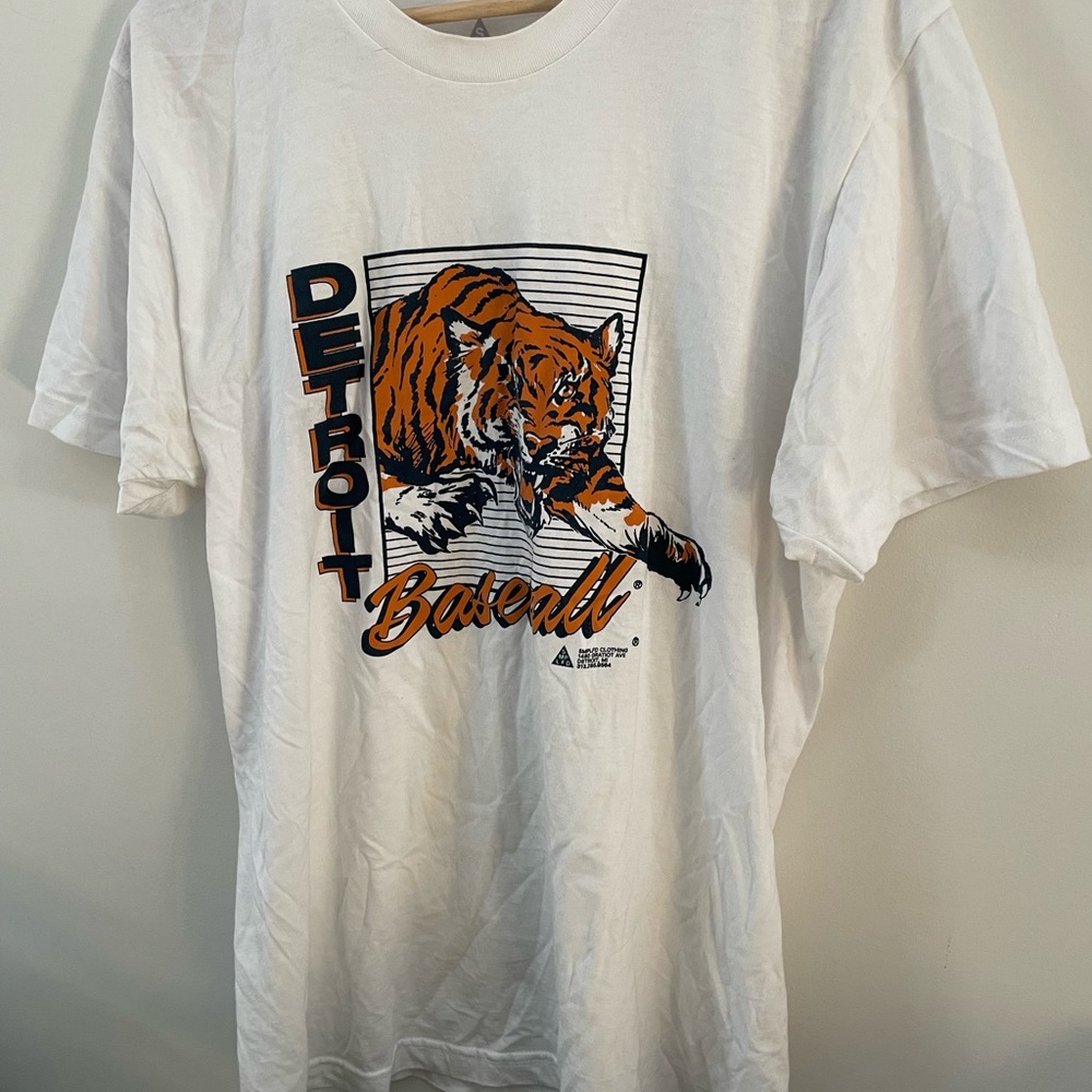Men’s Detroit Baseball shirt